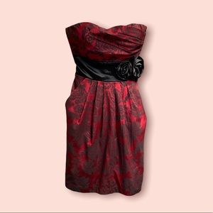 Speechless brand size 3 strapless mini cocktail dress with pockets